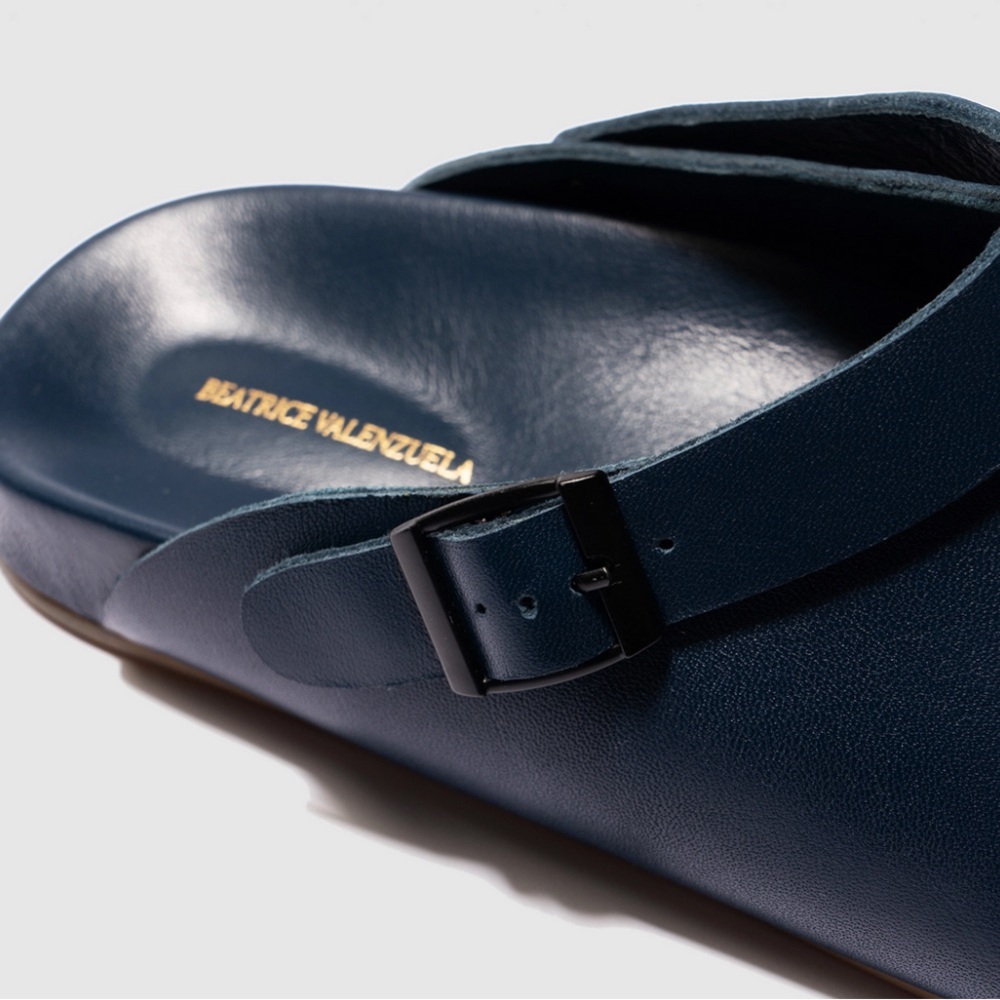 Beatrice Venezuela Leather Clogs in Midnight Blue